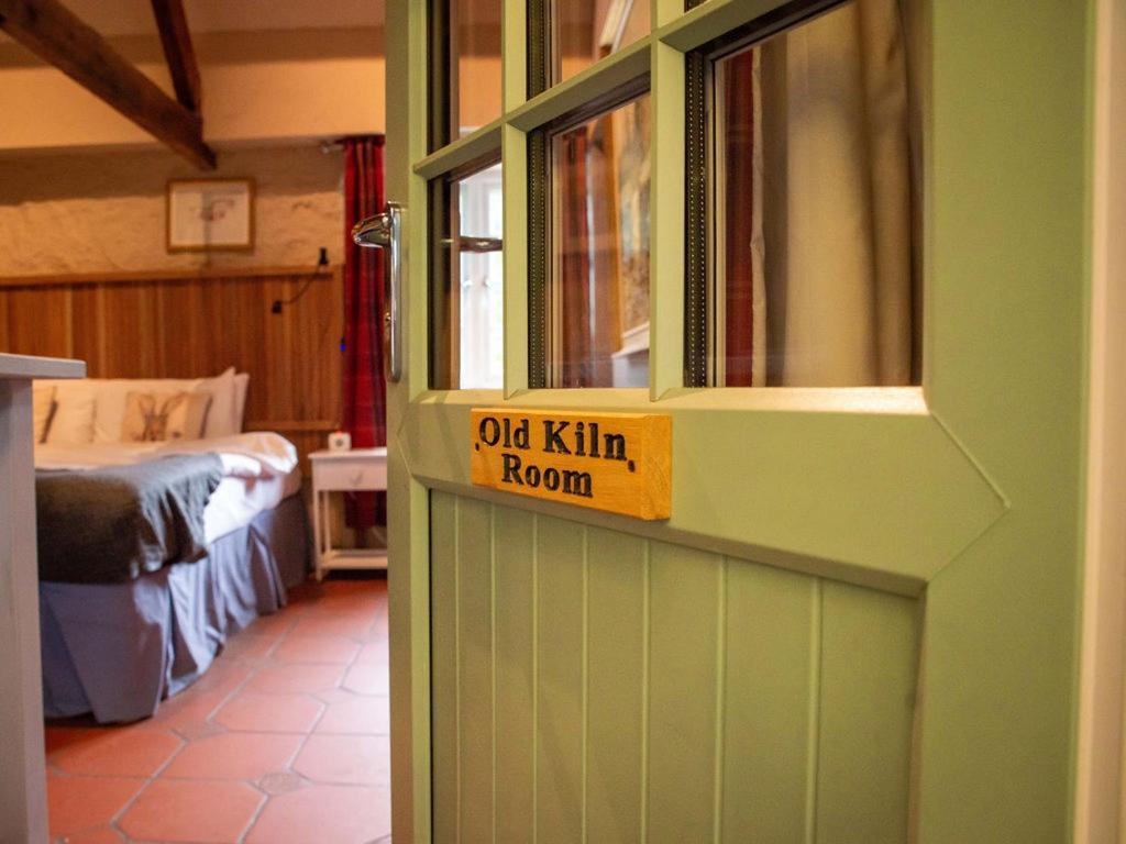 High Paradise Farm Thirsk Room photo